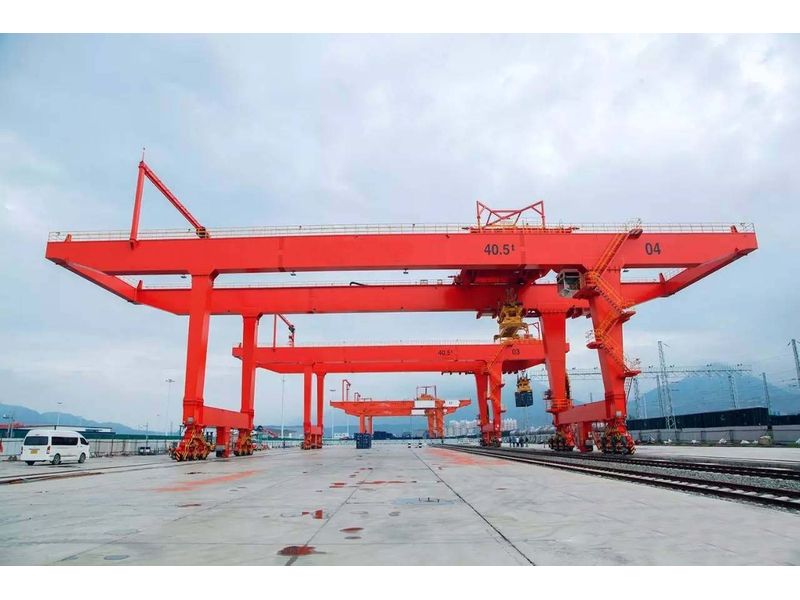 通用門(mén)式起重機(jī)